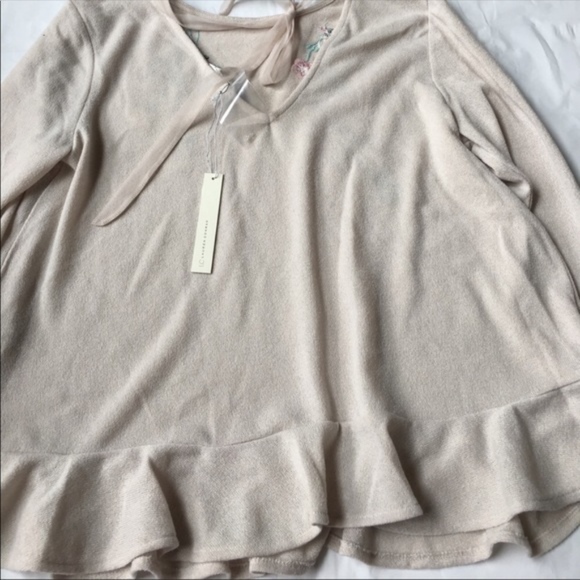 LC Lauren Conrad Embroidered Peplum Sweater New - Picture 3 of 8